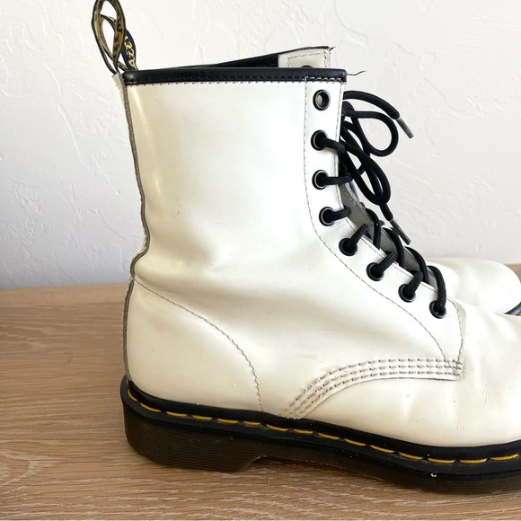 Dr. Martens 1460 Smooth Leather White 8-Eye Lace Up 11821 Combat Docs Boots 9 - Picture 5 of 10